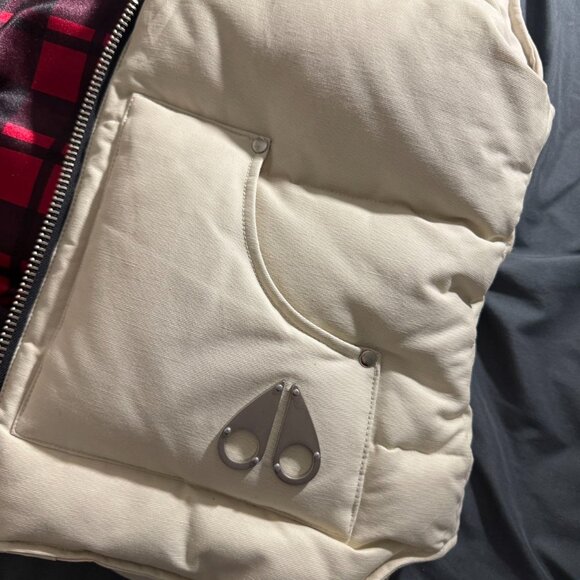 Moose Knuckles Vest - Picture 5 of 7